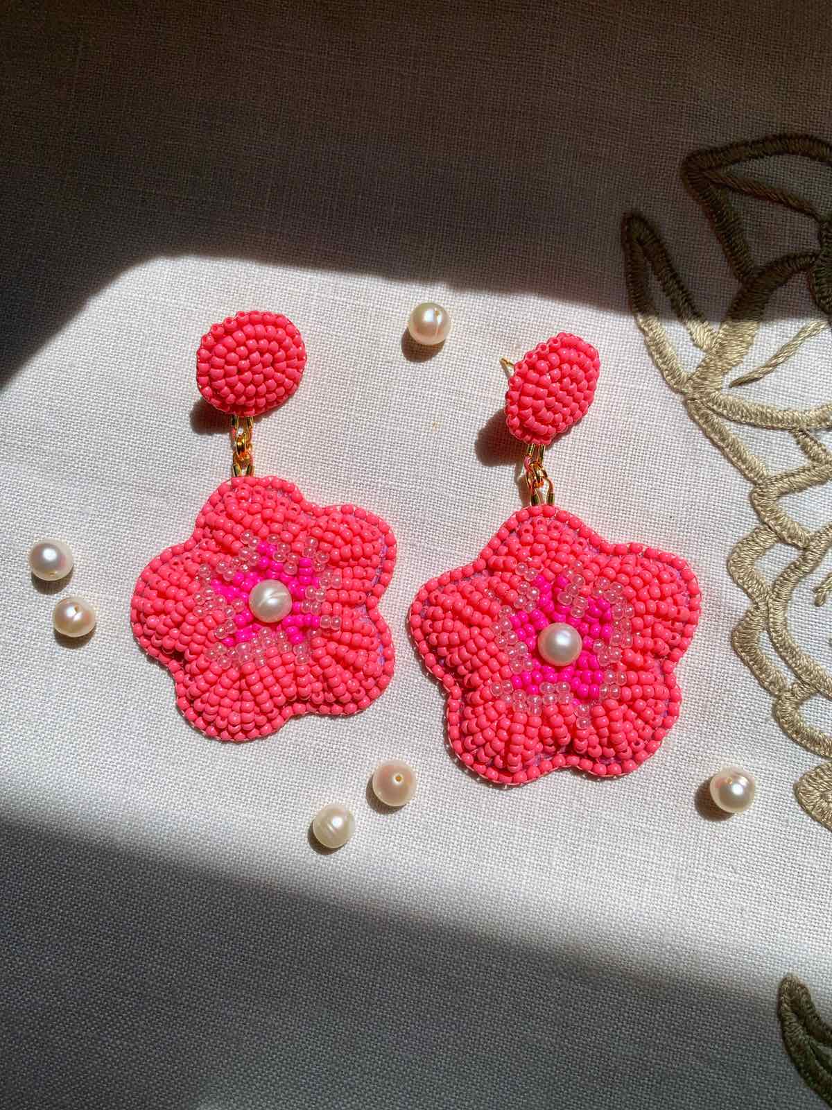 GUMAMELA Handmade Beaded Earrings | Pink